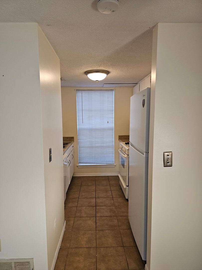 Townhouse for rent at 59 Knollwood Circle, Savannah, GA 31419