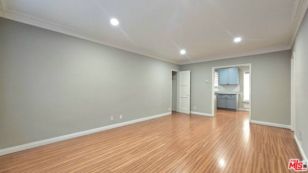 Apartment for rent at 1020 S Norton Ave #1020B, Los Angeles, CA 90019