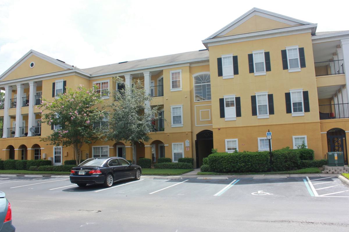 Apartment for rent at 3719 Conroy Rd, Orlando, FL 32839