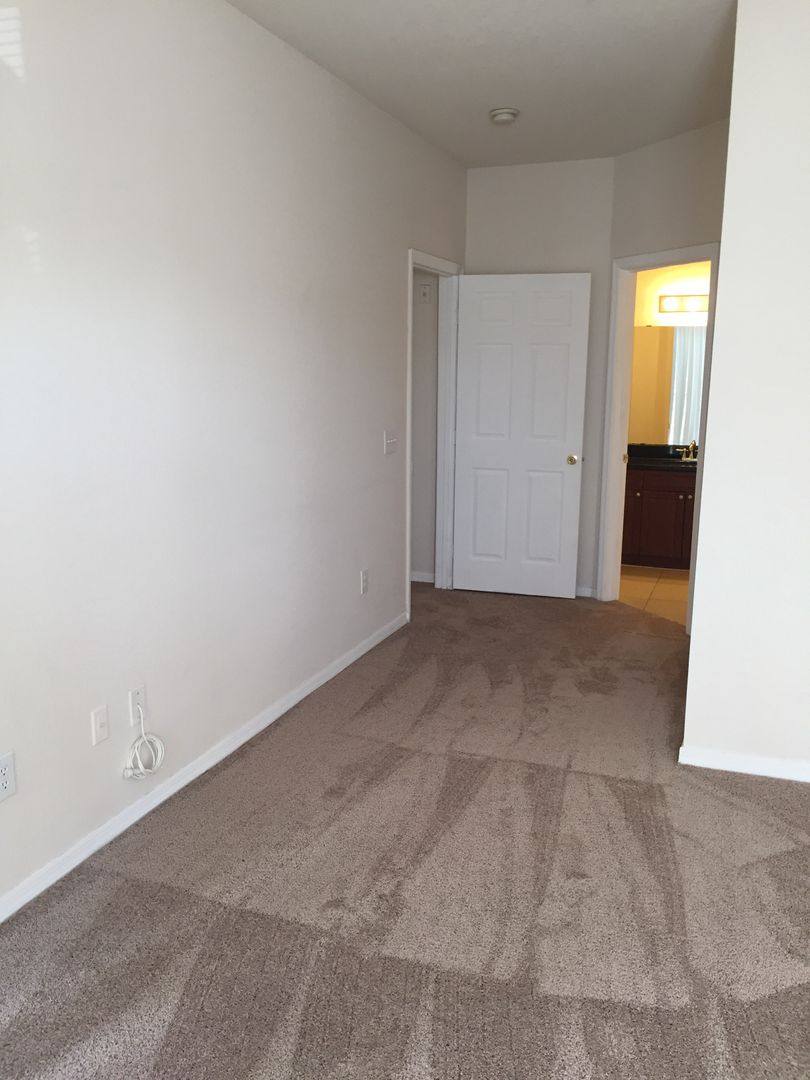 Apartment for rent at 3719 Conroy Rd, Orlando, FL 32839