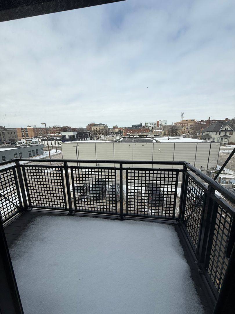 Apartment for rent at 715 S Barstow St, Eau Claire, WI 54701