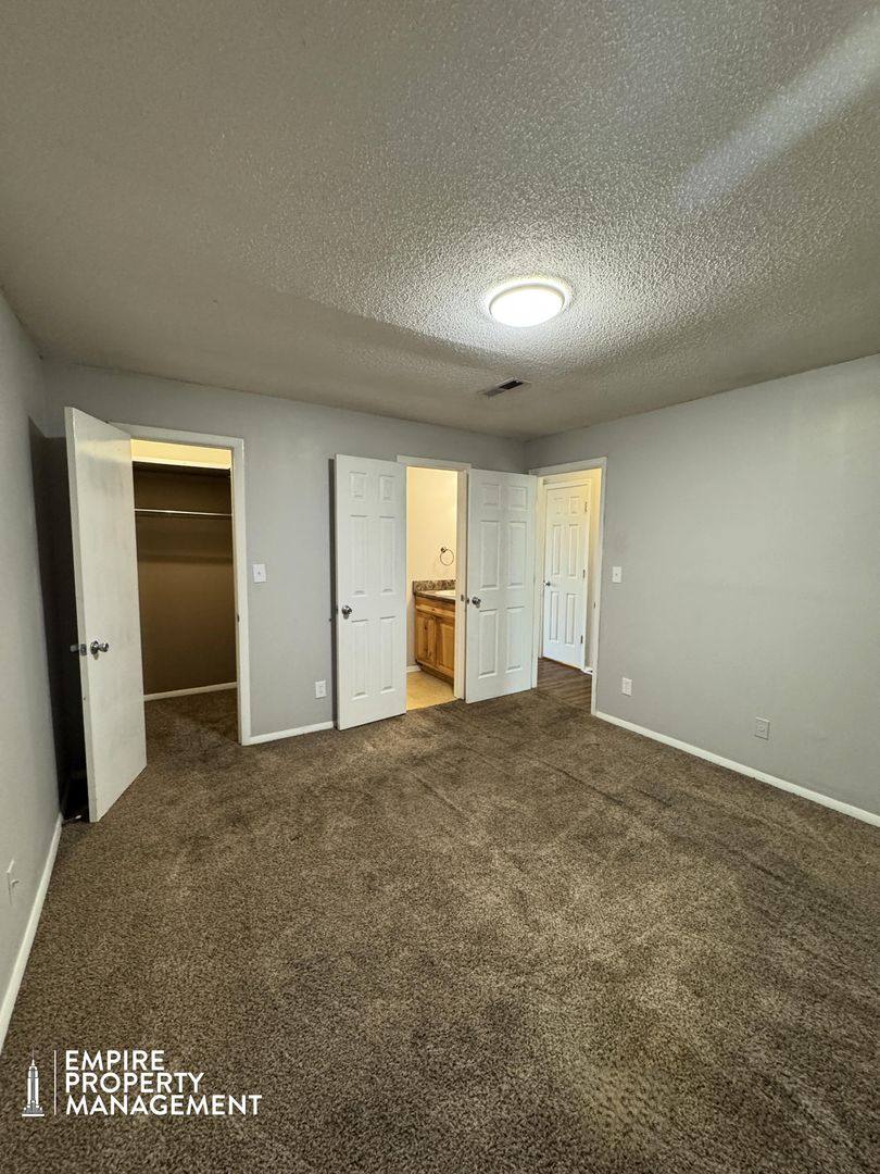 Apartment for rent at 2710 Lantern Walk SE, Huntsville, AL 35803