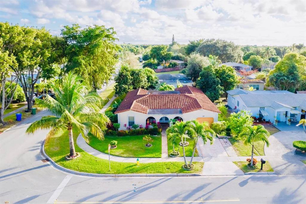 Apartment for rent at 5101 SW 6th Place, Pompano Beach, FL 33068