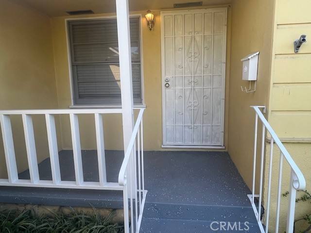 Apartment for rent at 17652 Delano St, Encino, CA 91316