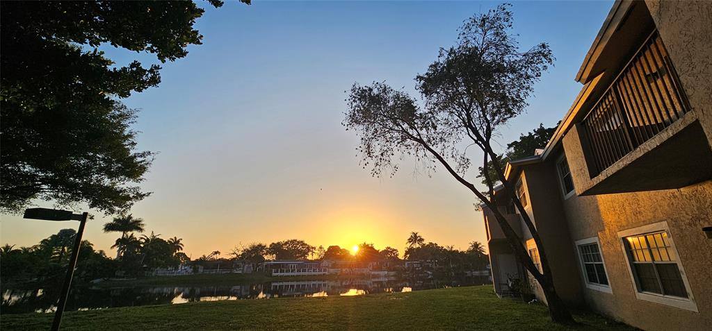 2001 NW 96th Terrace #200110F, Hollywood, FL 33024 - Apartment For Rent - Image 3