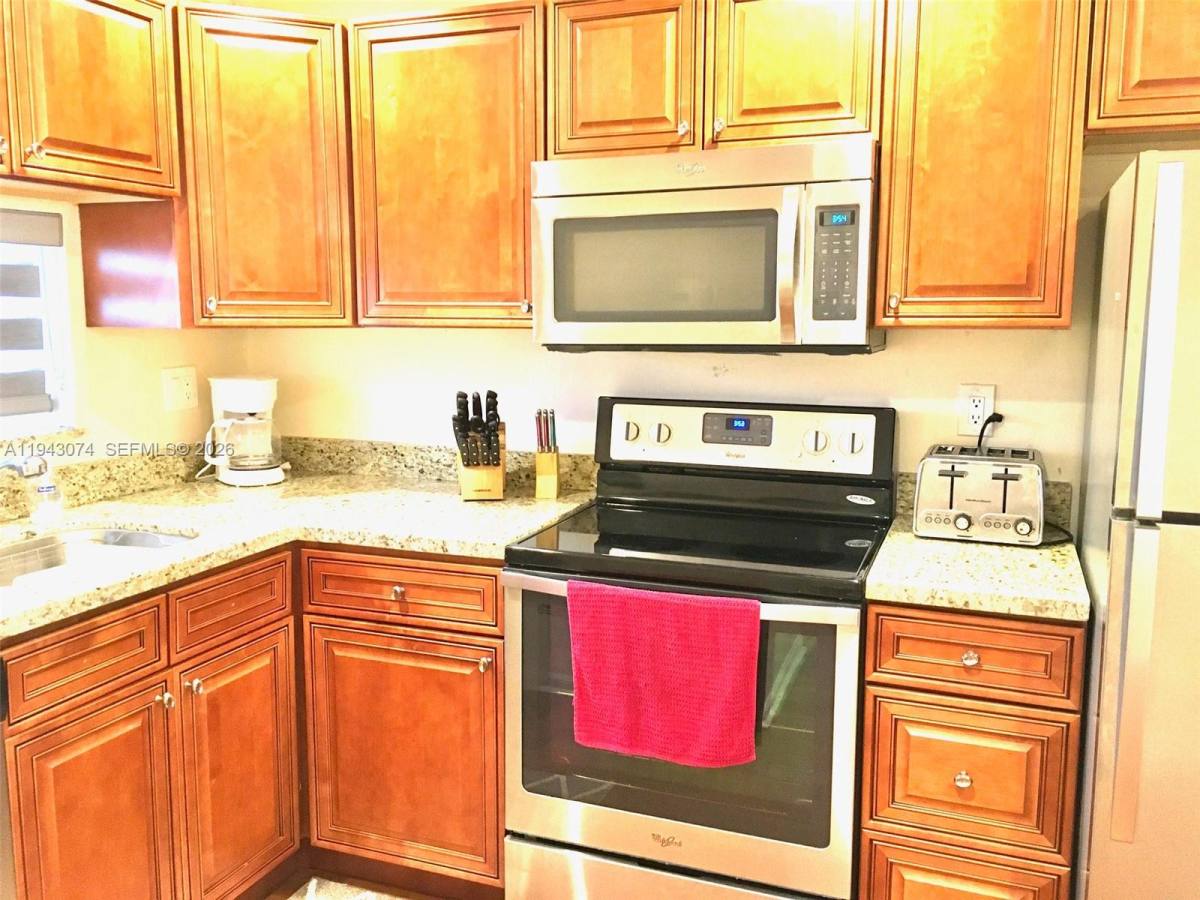 Apartment for rent at 8980 S Hollybrook Blvd #209, Hollywood, FL 33025