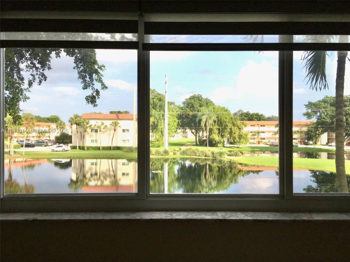 Apartment for rent at 8980 S Hollybrook Blvd #209, Hollywood, FL 33025