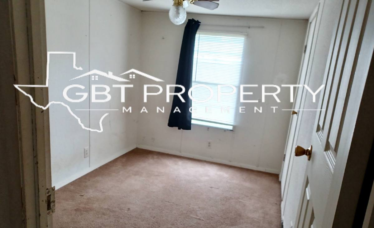 House for rent at 509 Maple St, Jourdanton, TX 78026