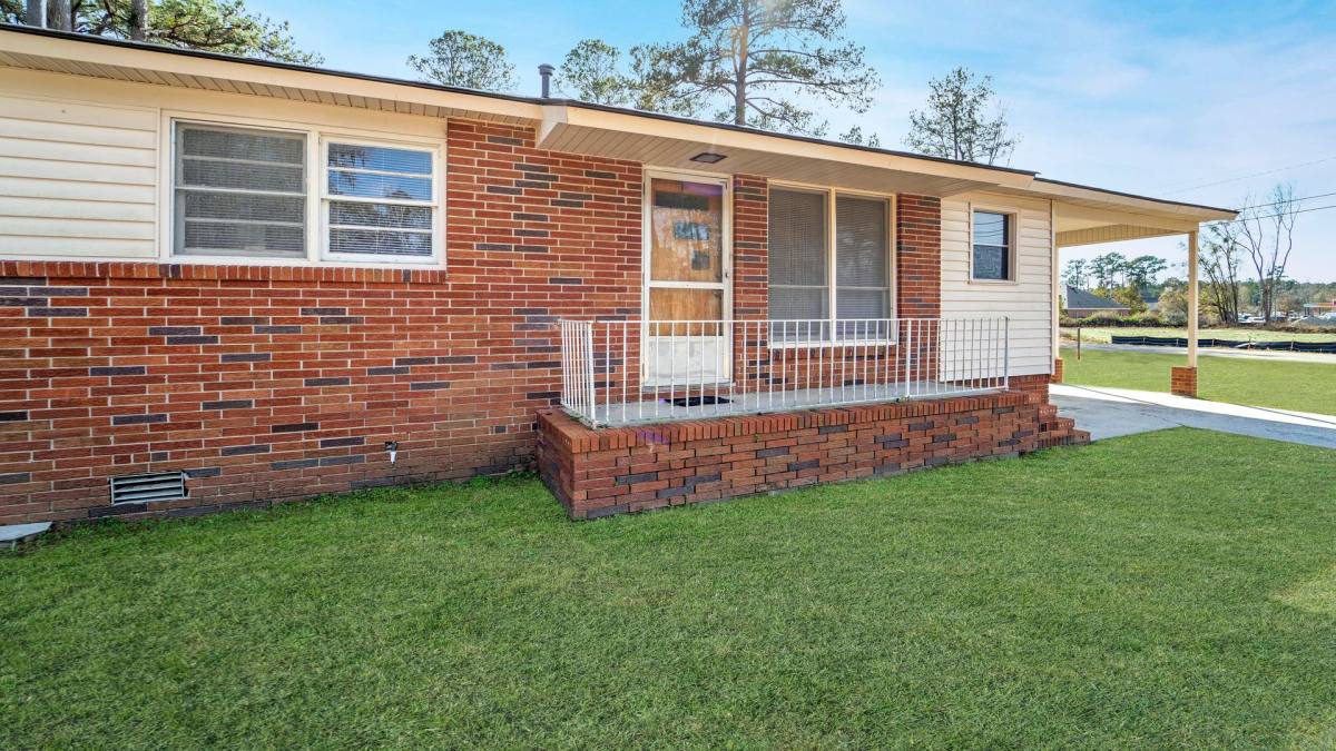 House for rent at 201 E Myrtle St, Rincon, GA 31326