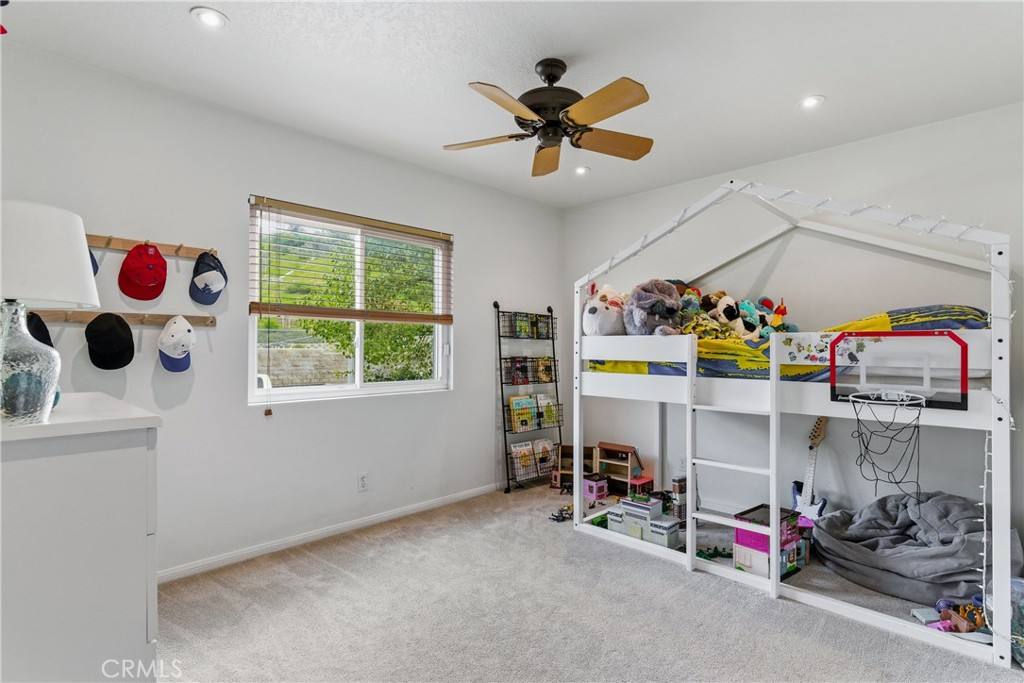 Apartment for rent at 4302 Oak Glen St, Calabasas, CA 91302