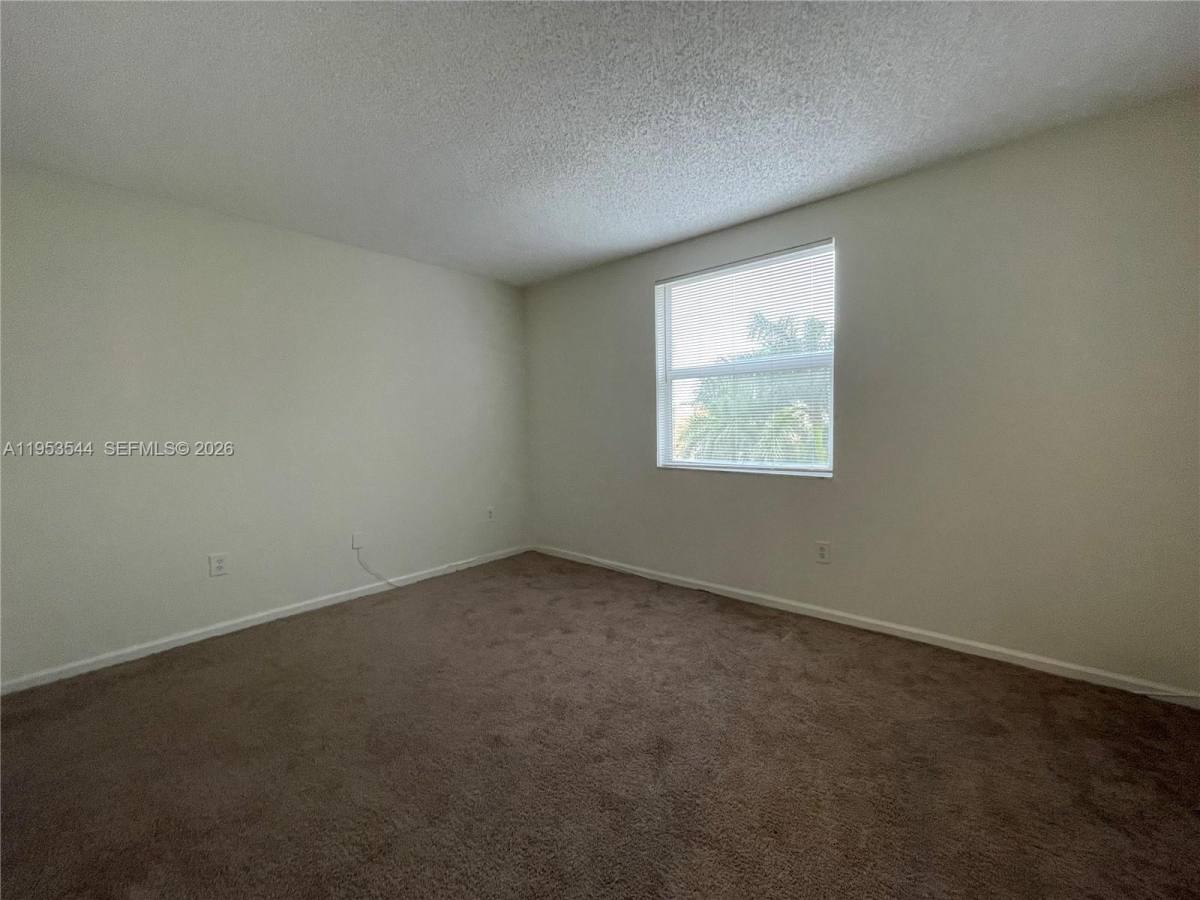 Apartment for rent at 17125 N Bay Rd #3404, North Miami Beach, FL 33160