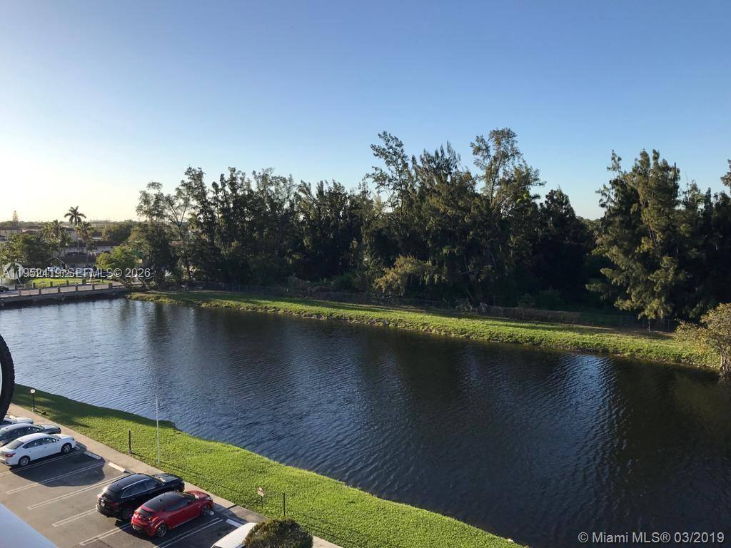 Apartment for rent at 16465 NE 22nd Ave #619, North Miami Beach, FL 33160
