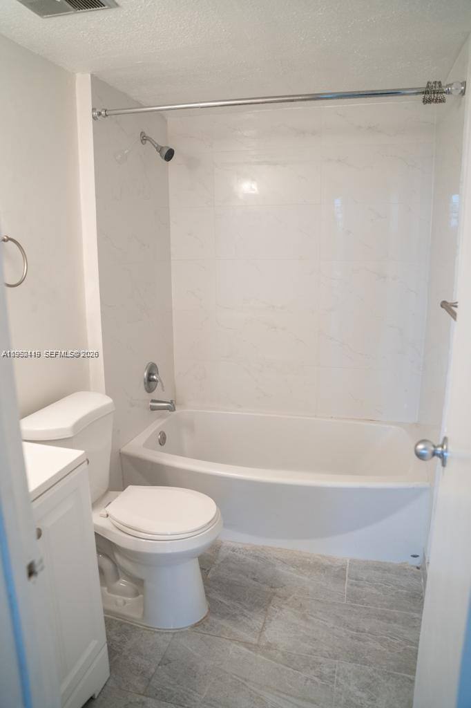Apartment for rent at 16465 NE 22nd Ave #619, North Miami Beach, FL 33160