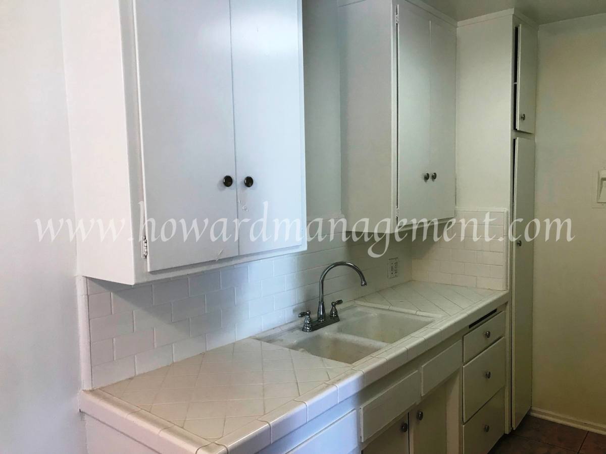 Apartment for rent at 1405 Barry Ave, Los Angeles, CA 90025