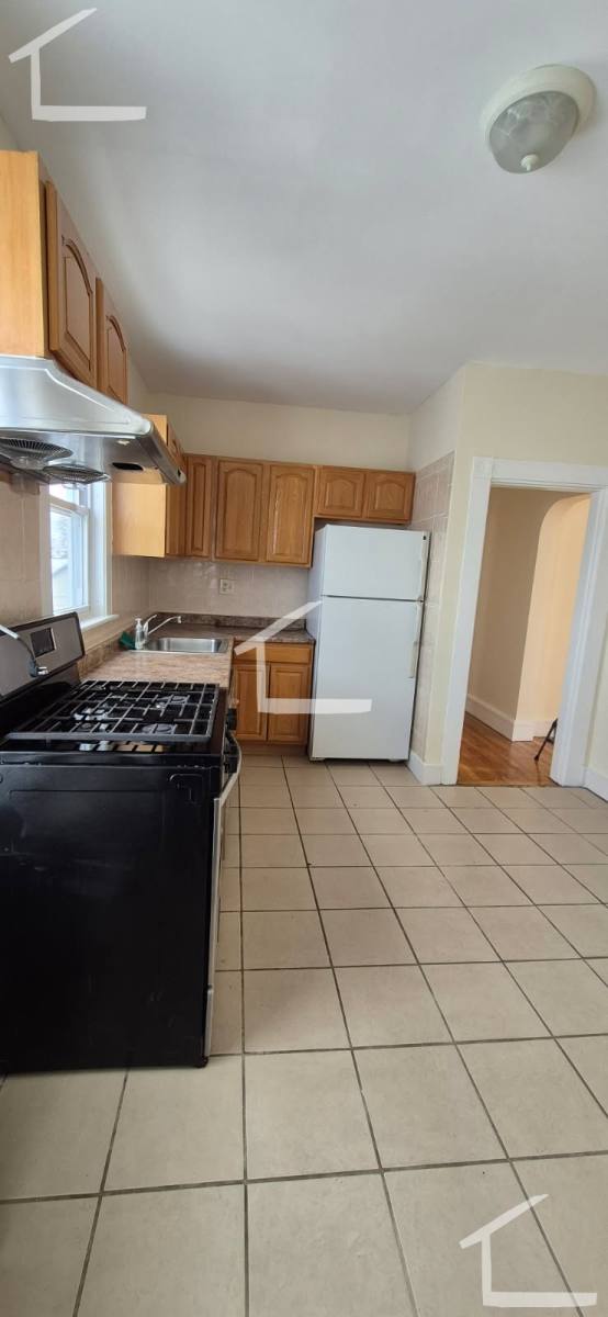 House for rent at 110 Murdock St #3, Brighton, MA 02135