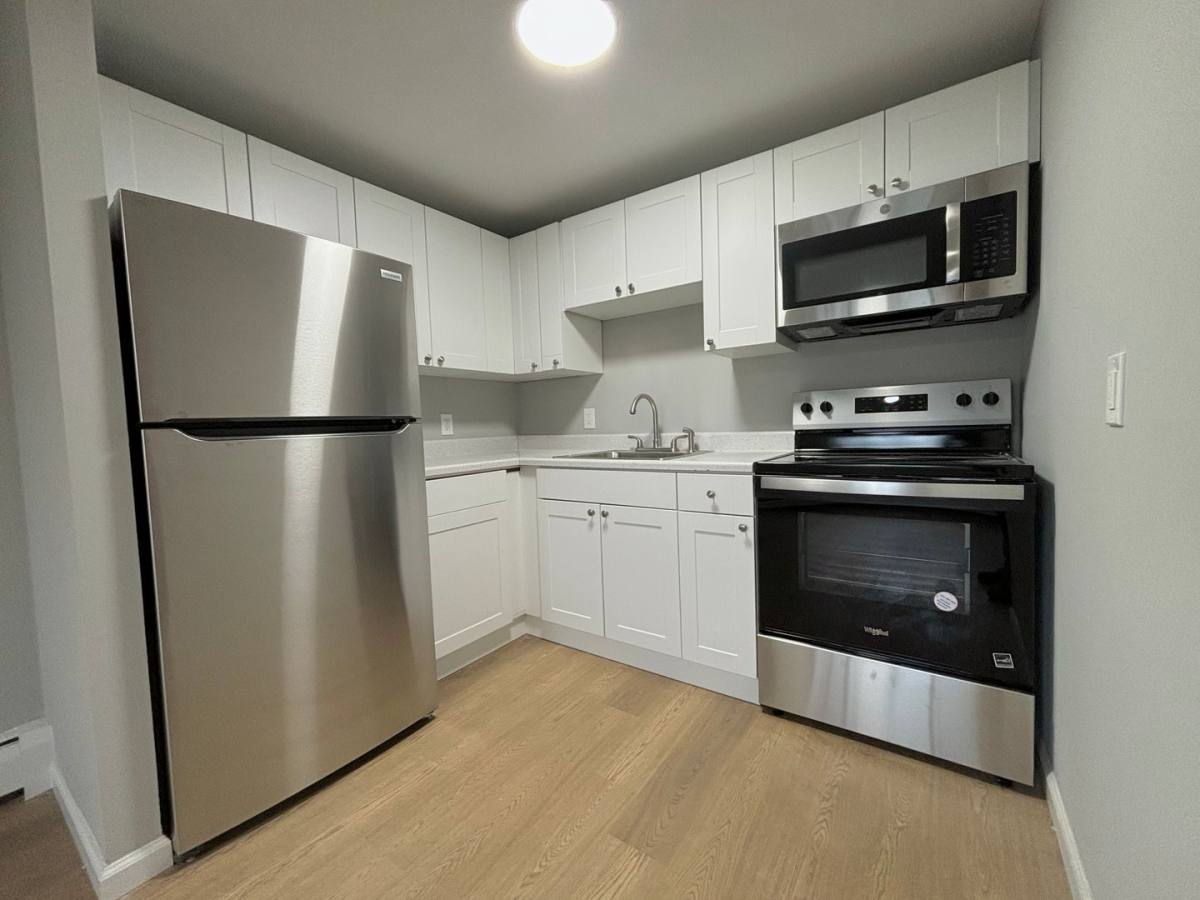 Apartment for rent at 142 S Main St, Middletown, CT 06457
