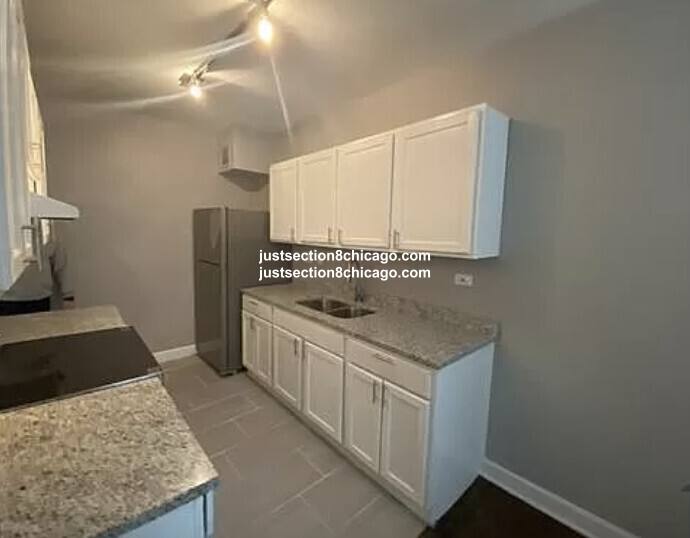 Apartment for rent at 1962 E 71st Place #406, Chicago, IL 60649