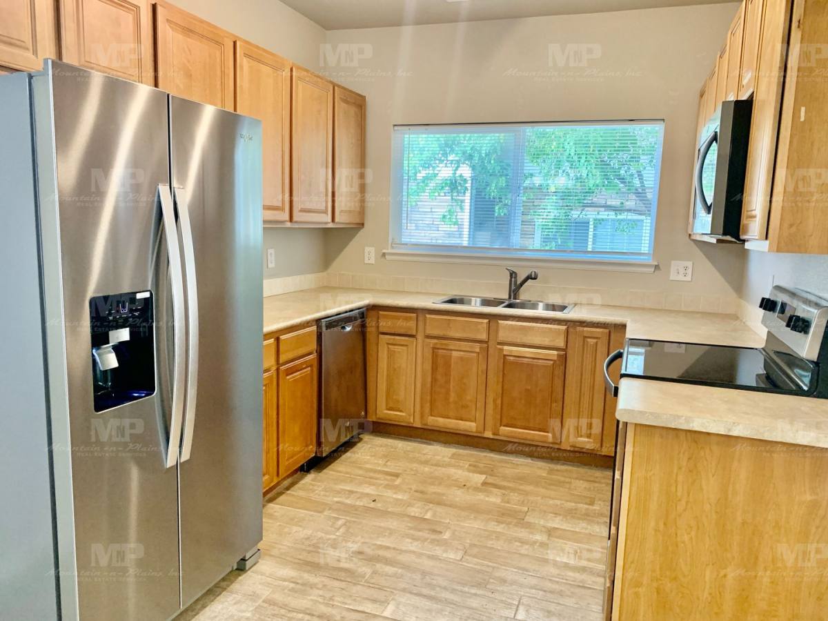 Condo for rent at 4825 Hahns Peak Dr, Loveland, CO 80538