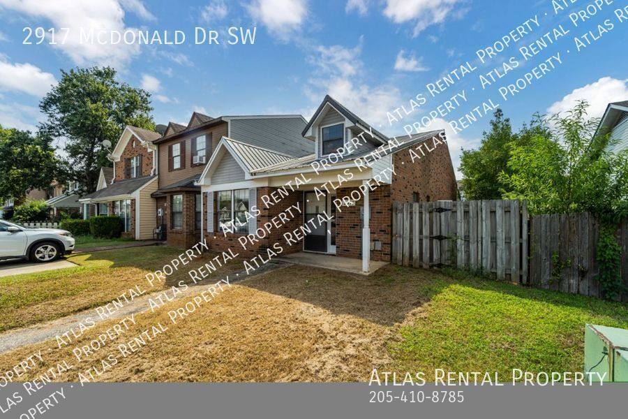 Townhouse for rent at 2917 McDonald Dr SW, Decatur, AL 35603