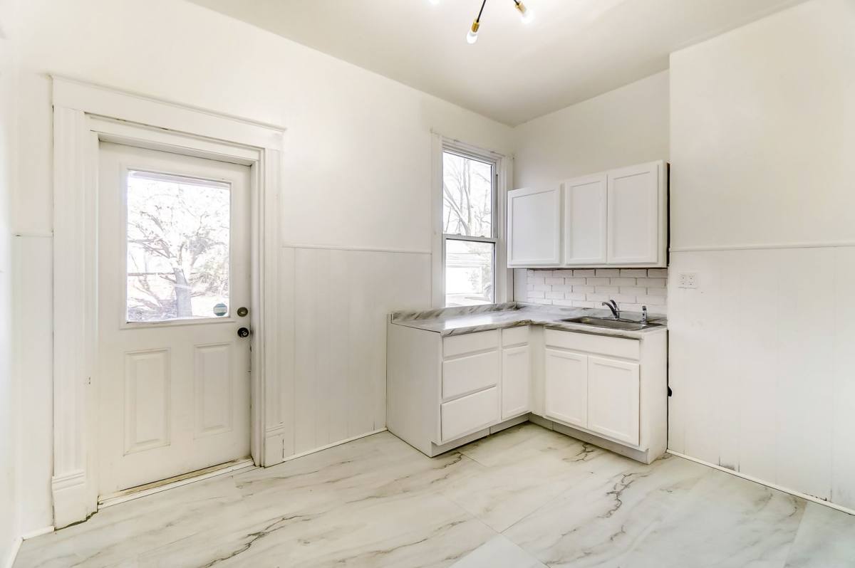 Apartment for rent at 2854 Shaffer Ave, Cincinnati, OH 45211