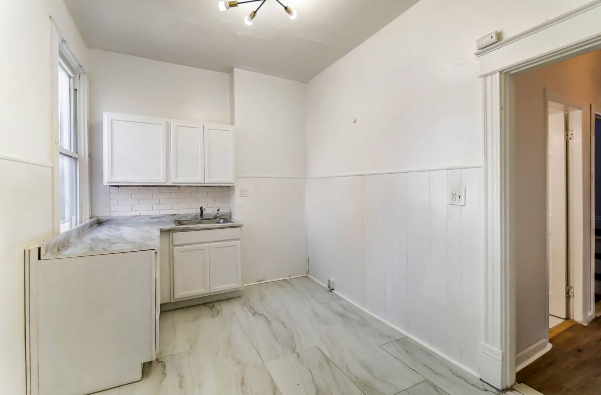 Apartment for rent at 2854 Shaffer Ave, Cincinnati, OH 45211