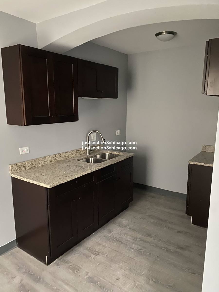 Apartment for rent at 7200 S Lowe #607-2, Chicago, IL 60621