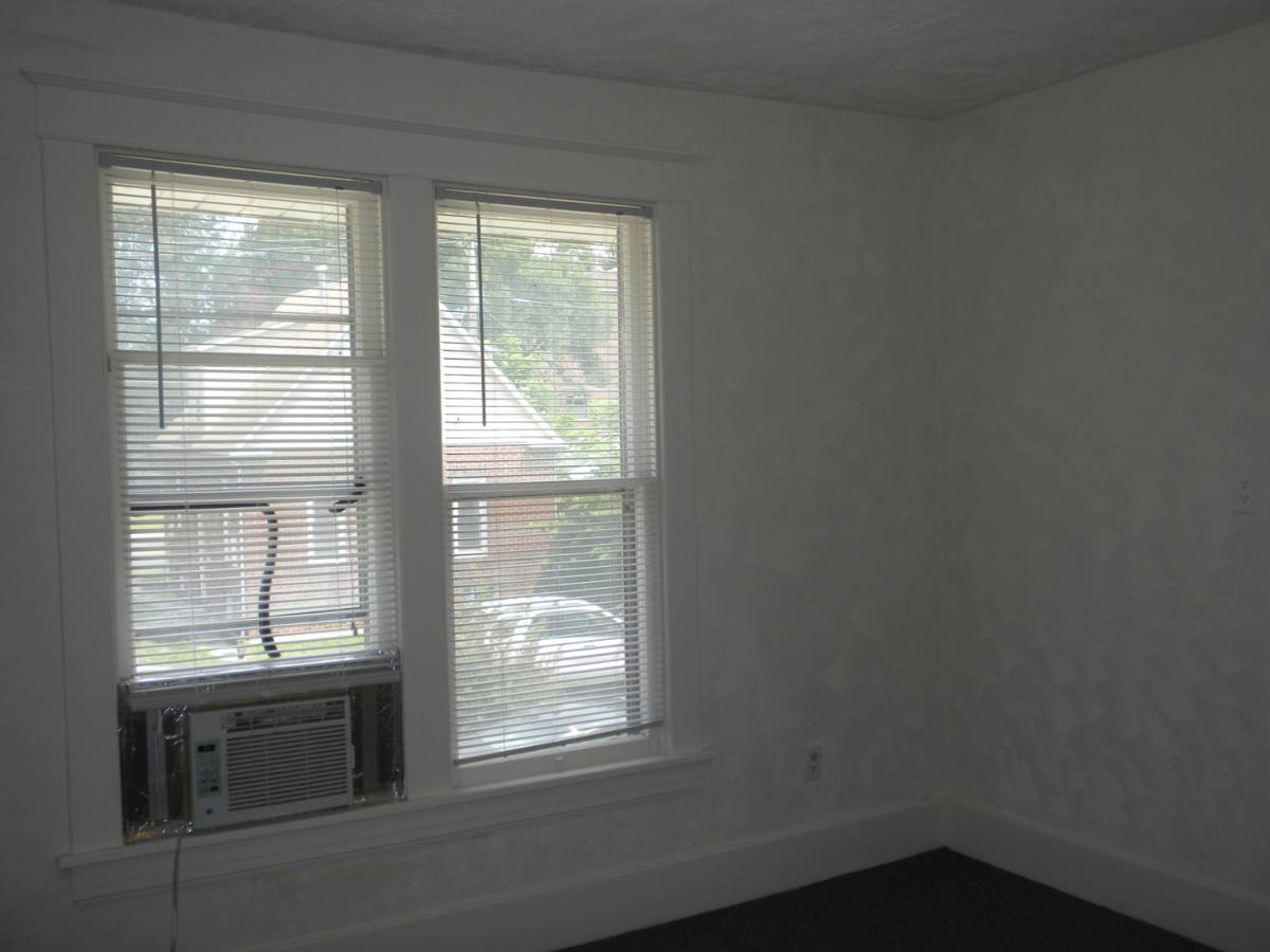 Apartment for rent at 408 N Eighth St, Columbia, MO 65201