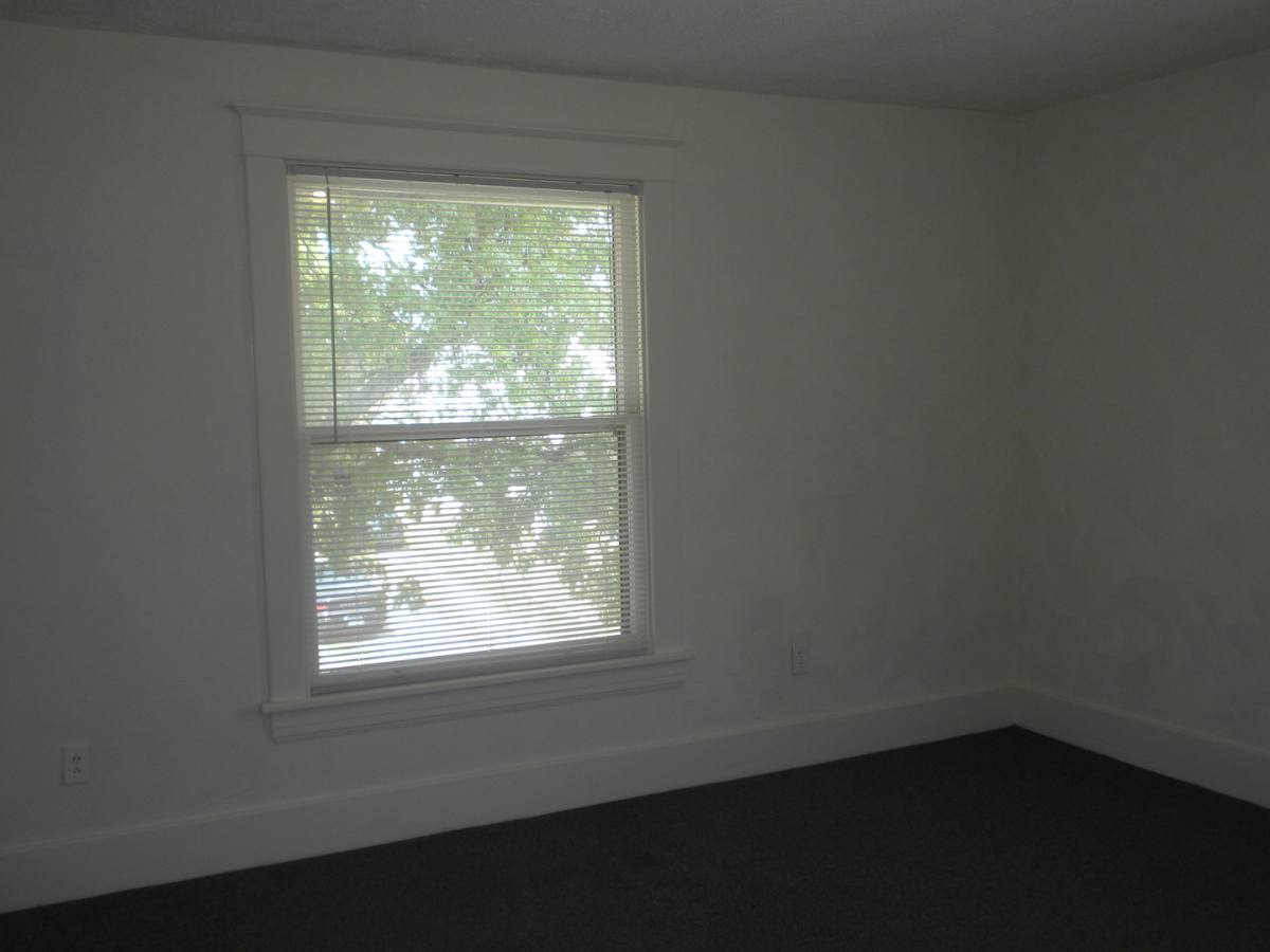 Apartment for rent at 408 N Eighth St, Columbia, MO 65201