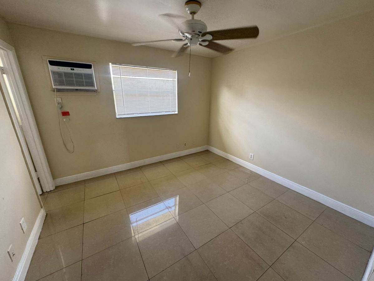 Condo for rent at 101 NE 41 St, Fort Lauderdale, FL 33334