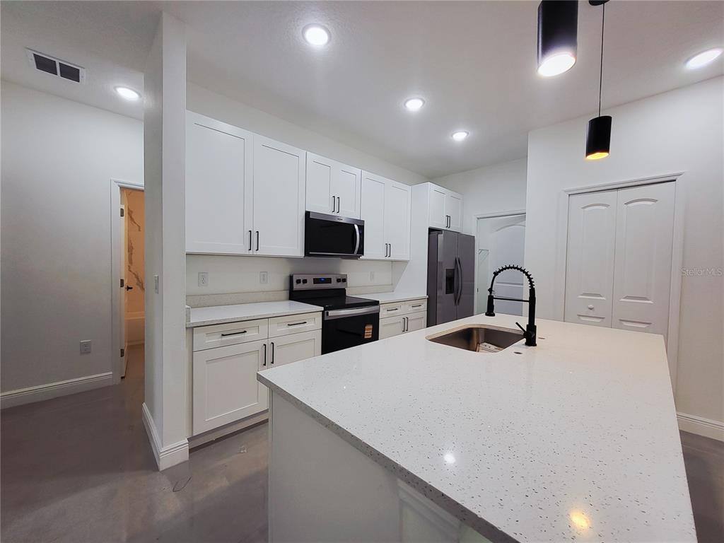 Apartment for rent at 1620 Welland St SE, Palm Bay, FL 32909