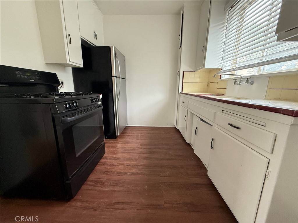 Apartment for rent at 7139 Kittyhawk Ave #71391 2, Los Angeles, CA 90045