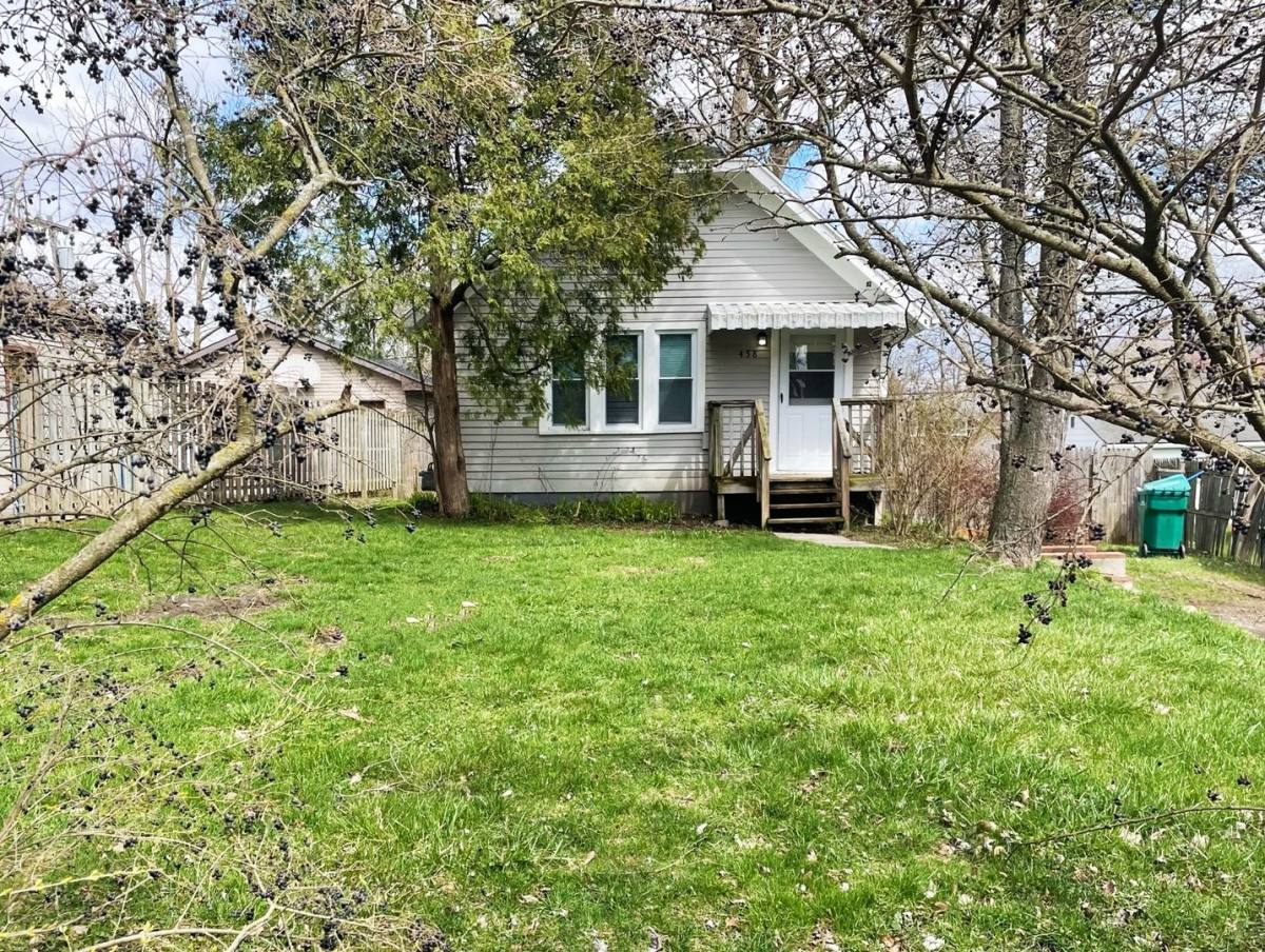House for rent at 458 Dupont Ave, Ypsilanti, MI 48197