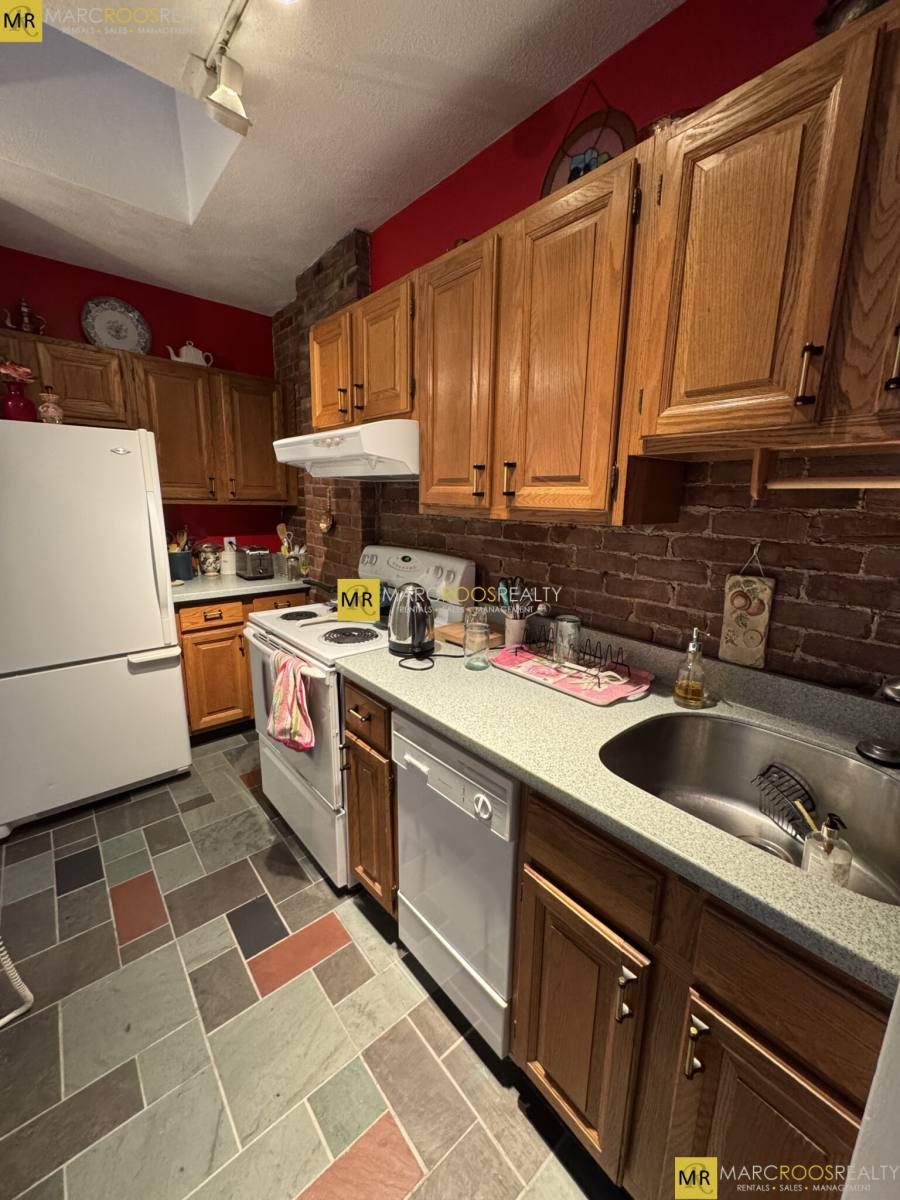 Apartment for rent at 437 Marlborough St #12, Boston, MA 02115