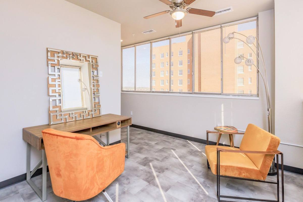 Condo for rent at 1220 Broadway, Lubbock, TX 79401