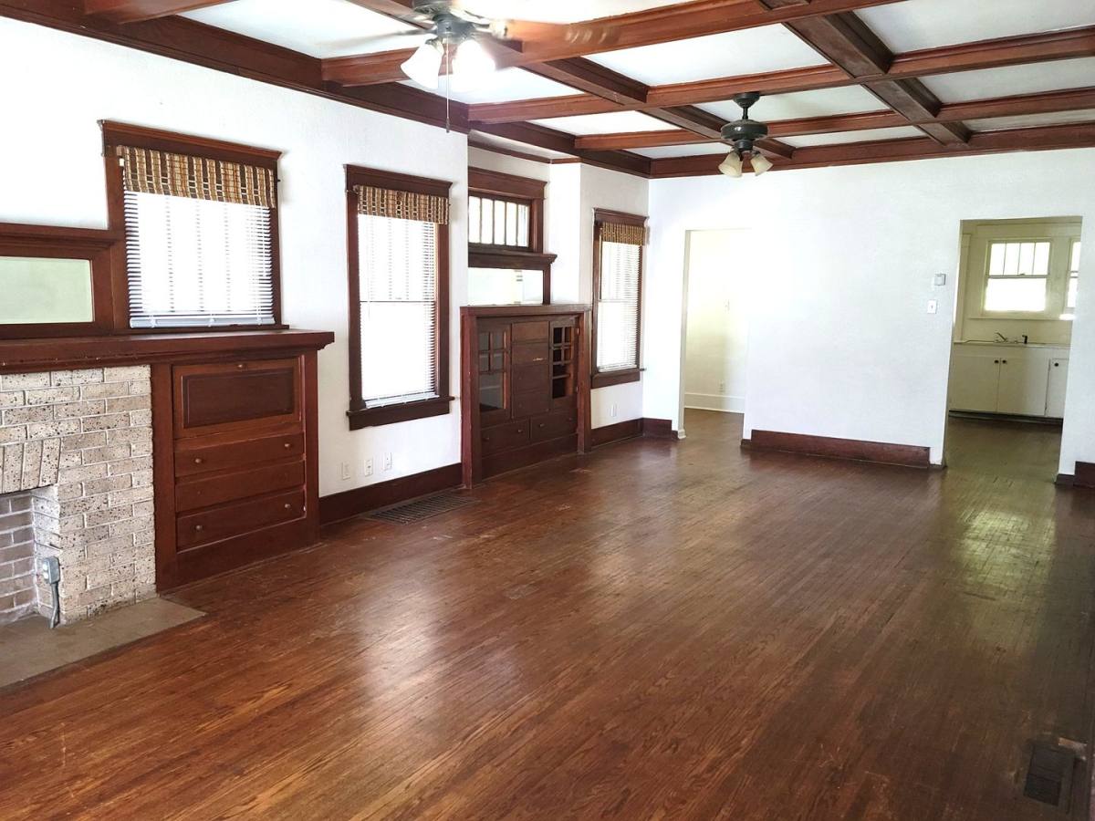 Apartment for rent at 1121 15th St, Greeley, CO 80631