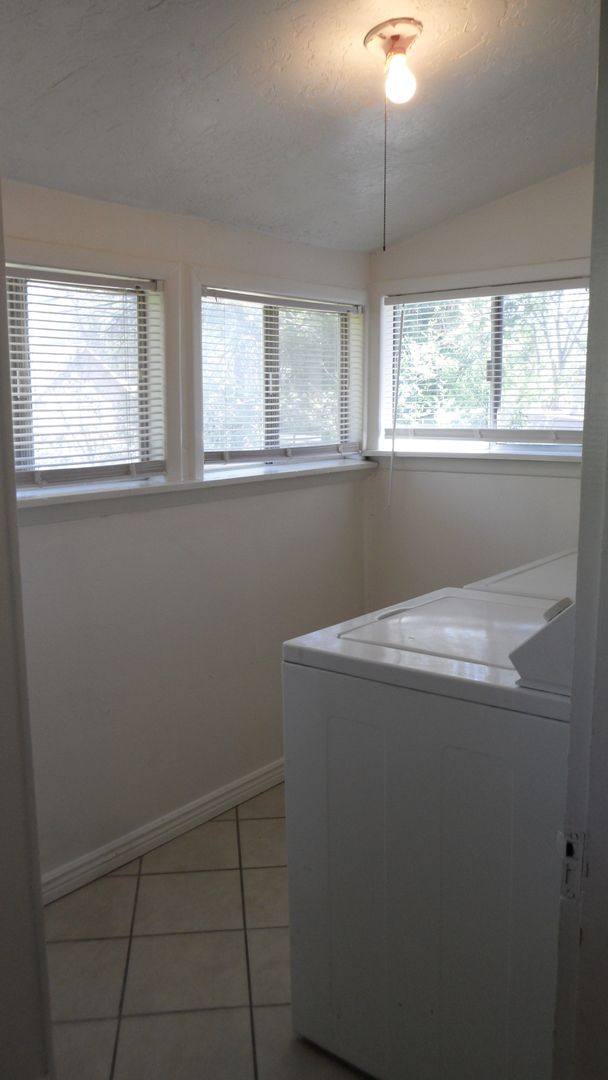 Apartment for rent at 1121 15th St, Greeley, CO 80631