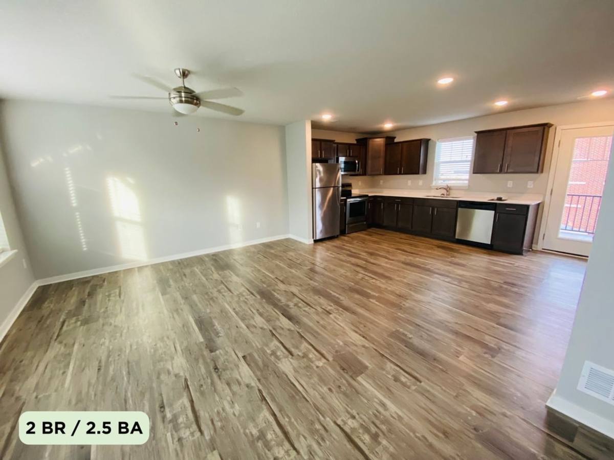 Townhouse for rent at 1422 SE Emerald Dr, Waukee, IA 50263