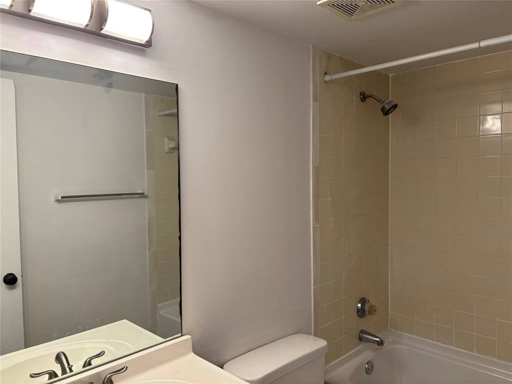 Condo for rent at 9843 Nob Hill Lane, Fort Lauderdale, FL 33351
