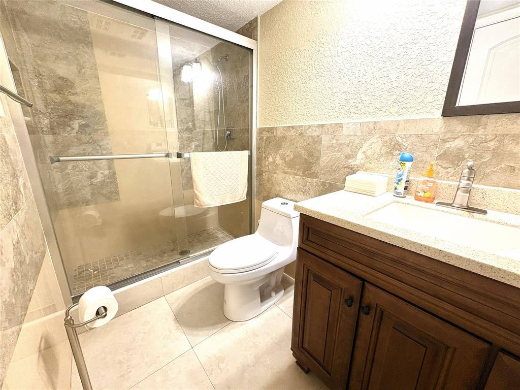 Apartment for rent at 271 S Hollybrook Dr #205, Hollywood, FL 33025