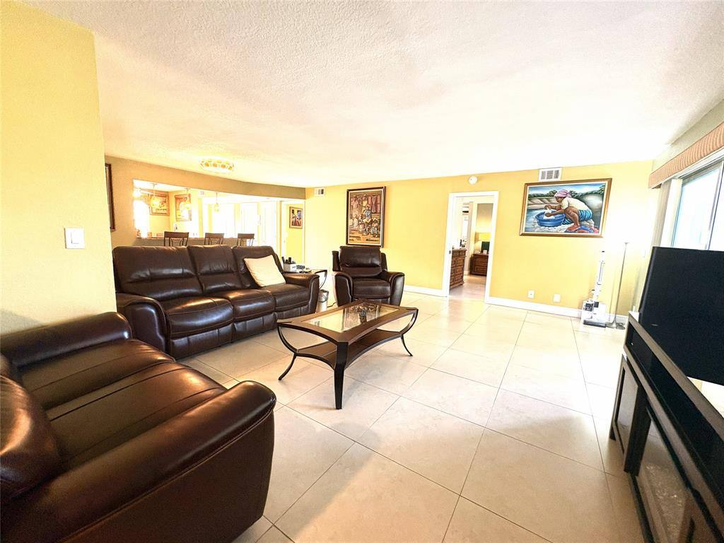 Apartment for rent at 271 S Hollybrook Dr #205, Hollywood, FL 33025