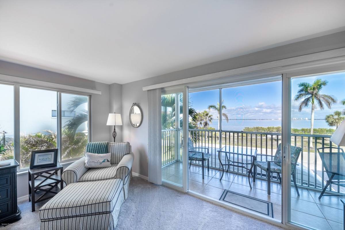 Apartment for rent at 1477 Park Beach Circle, Punta Gorda, FL 33950