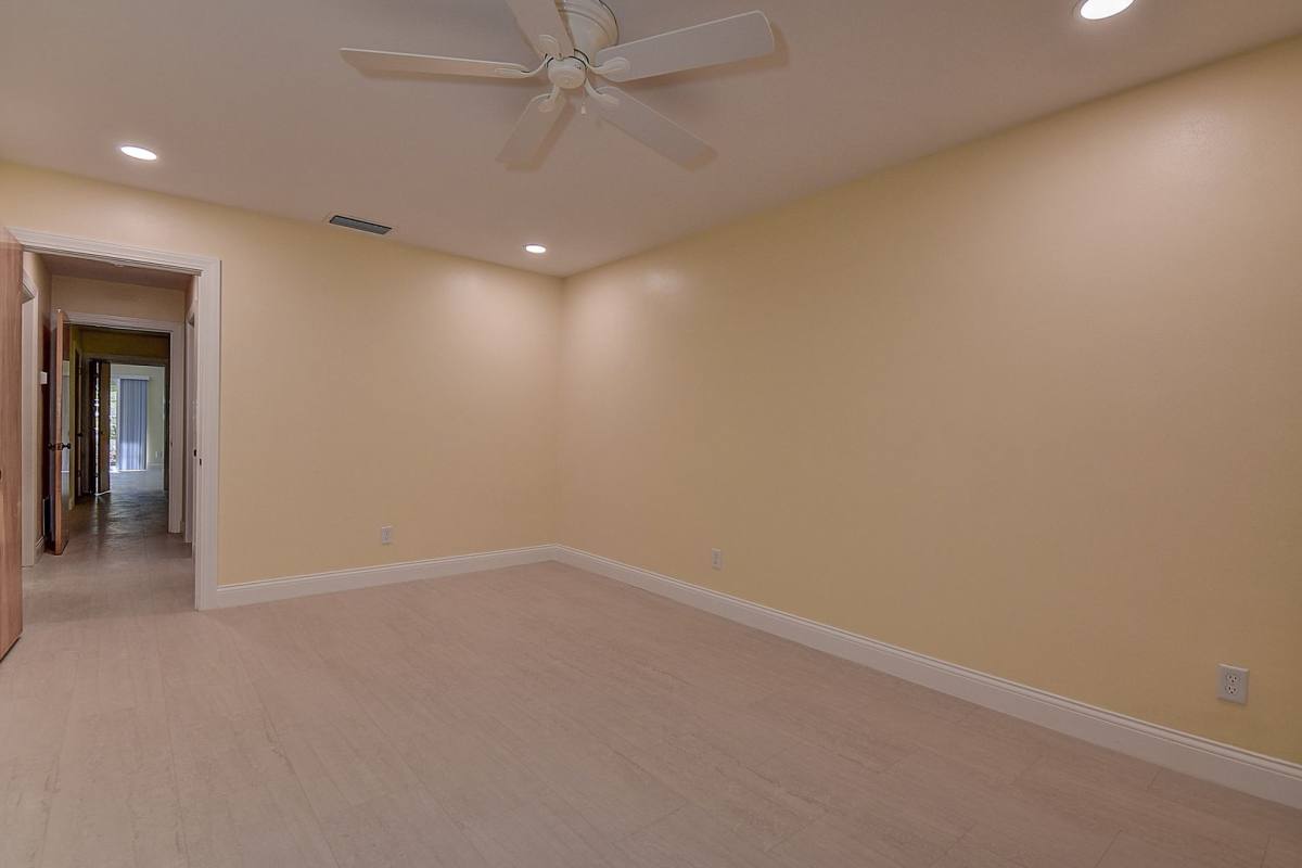 House for rent at 1247 Monticello Blvd, Saint Petersburg, FL 33703