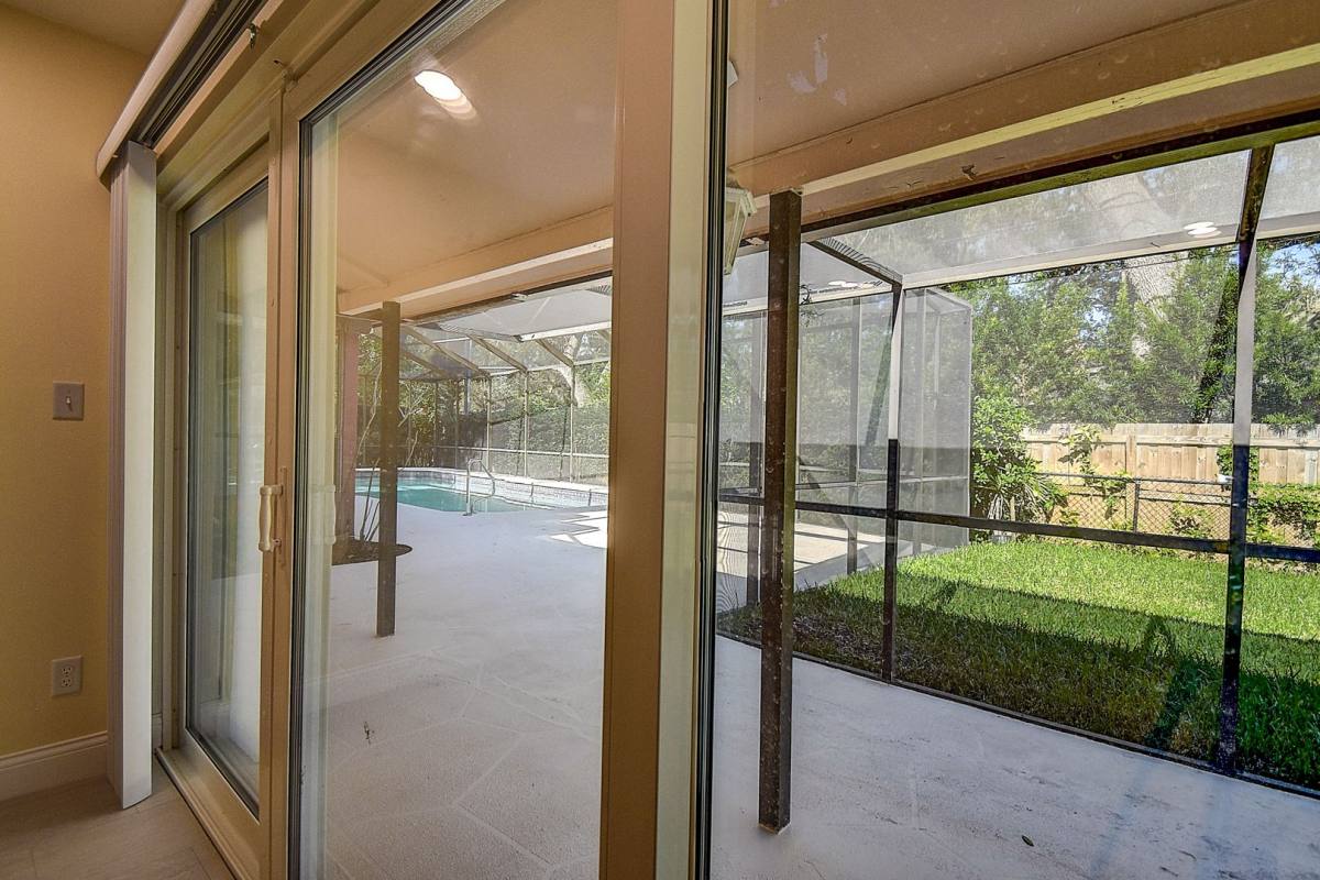 House for rent at 1247 Monticello Blvd, Saint Petersburg, FL 33703