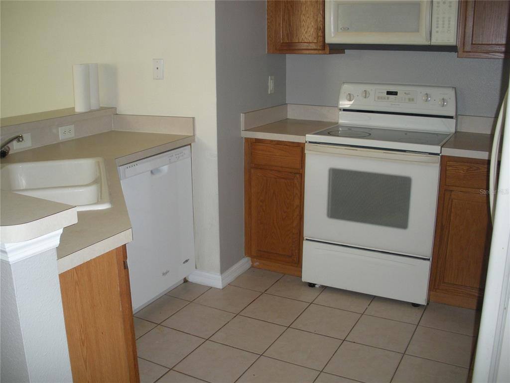 Condo for rent at 3421 Parkridge Circle #19201, Sarasota, FL 34243