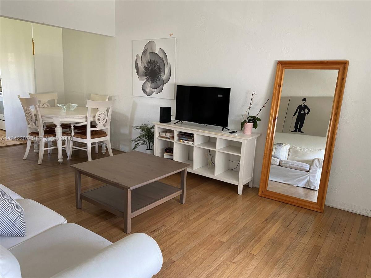 Apartment for rent at 1011 9th St #8, Miami Beach, FL 33139
