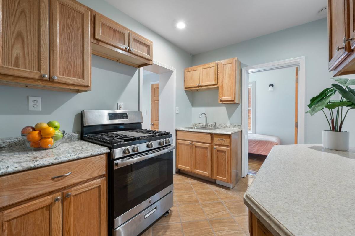 Apartment for rent at 377 Congress St, Troy, NY 12180