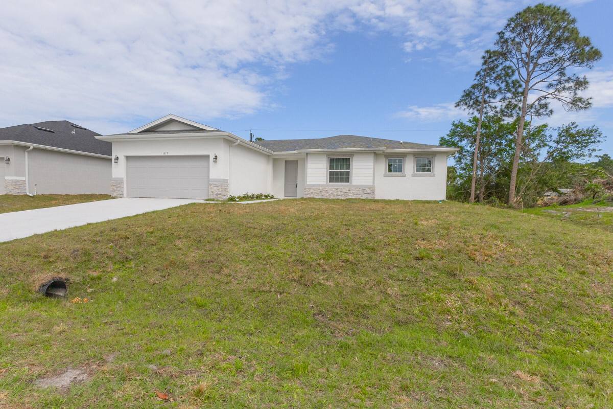 Apartment for rent at 1517 Wacker Ave SE, Palm Bay, FL 32909