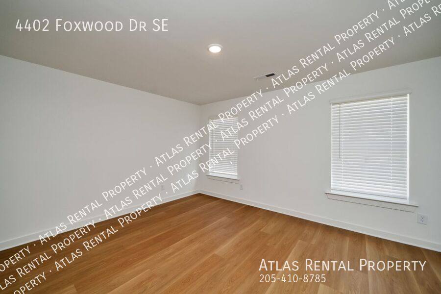 House for rent at 4402 Foxwood Dr SE, Decatur, AL 35603