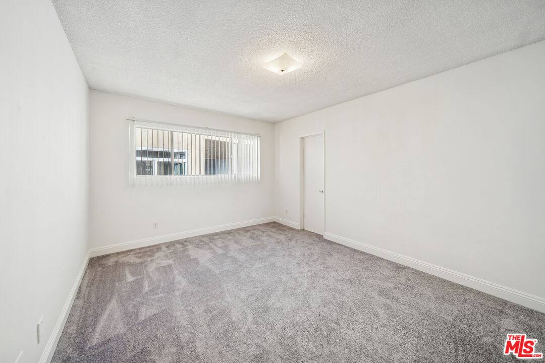 Apartment for rent at 1050 S Wooster St #3, Los Angeles, CA 90035