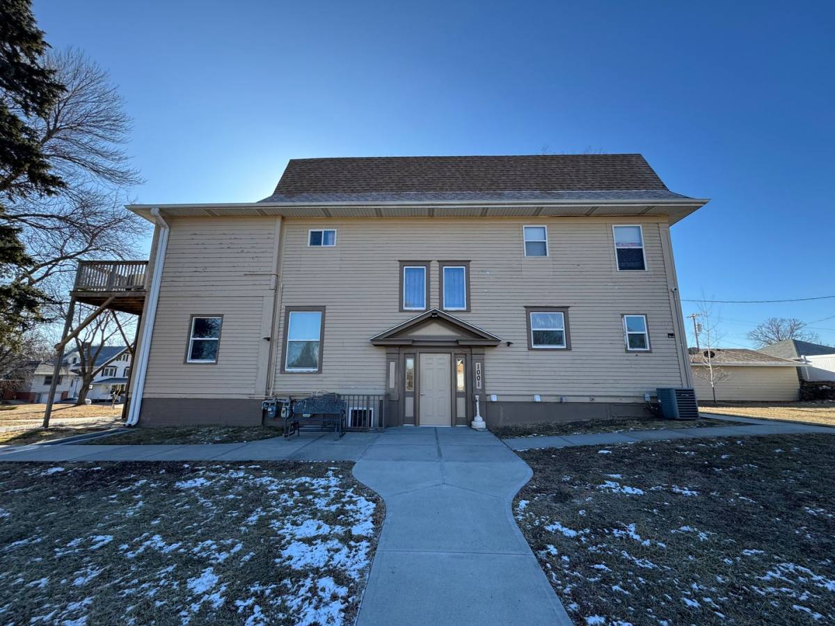 Apartment for rent at 1001 Elm Ave, Norfolk, NE 68701